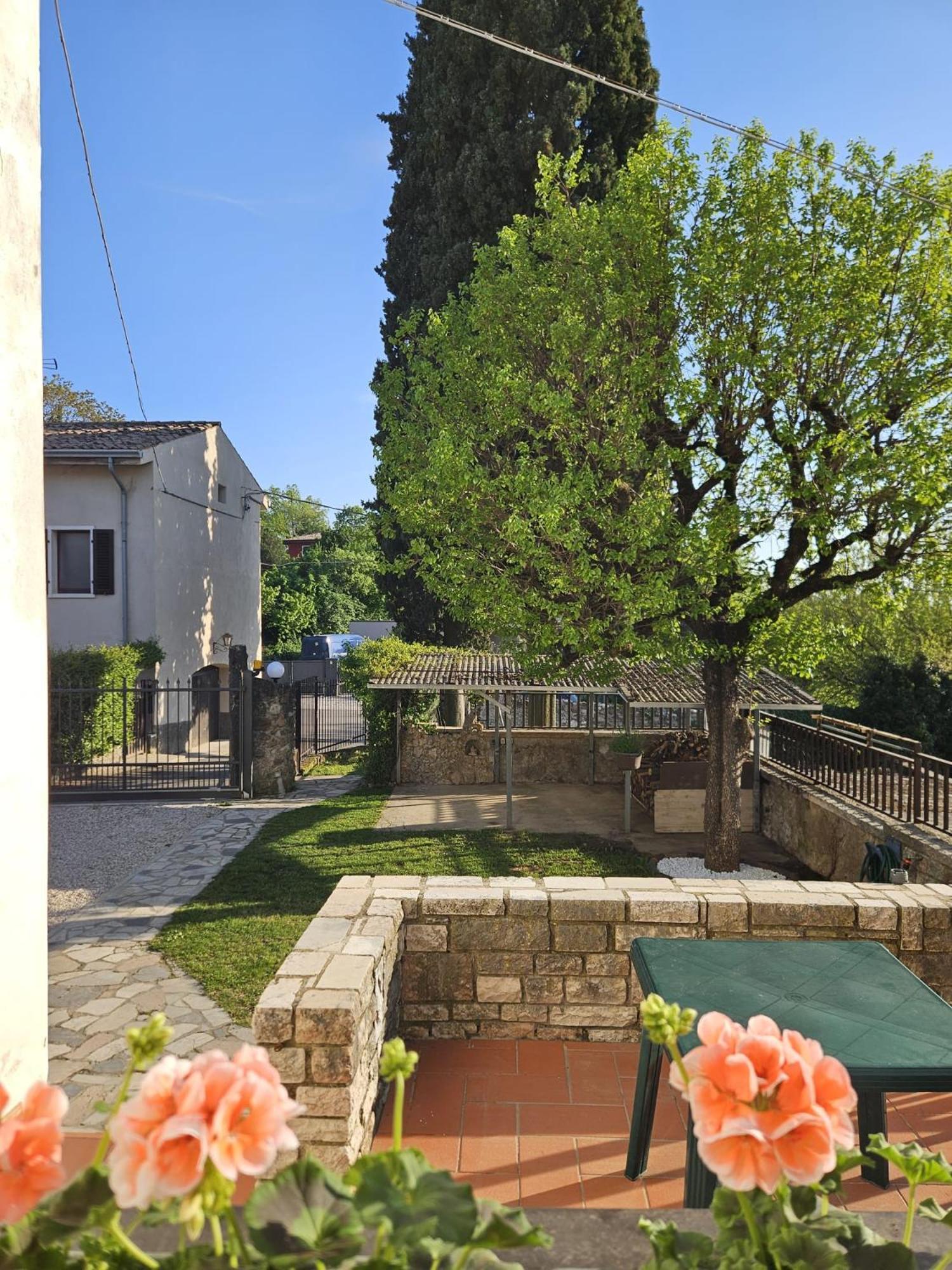 Casa Dell'Alpino Villa Caprino Veronese Eksteriør billede